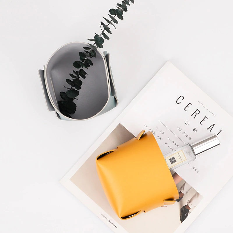 Desktop leather storage