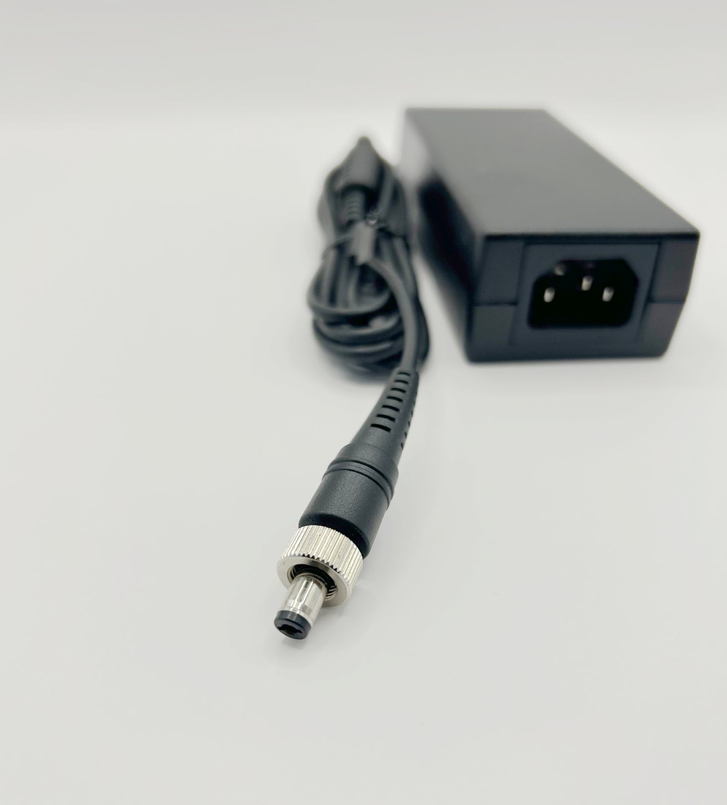 Genuine Delta M12 AC-DC5.5 12V 4.16A 50W Power adeptor with cable