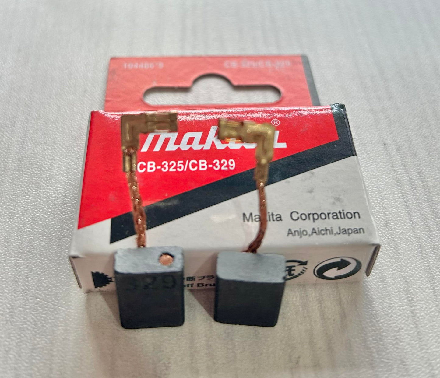 1 Pair Genuine Makita Carbon Brushes CB325 / CB329 with cut off