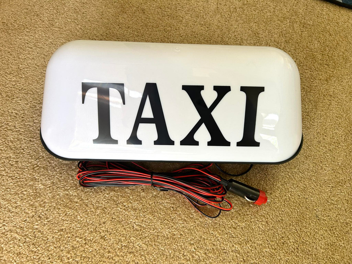 Ready to Plug in 12V DC Magnetic Taxi Roof Top Sign Light