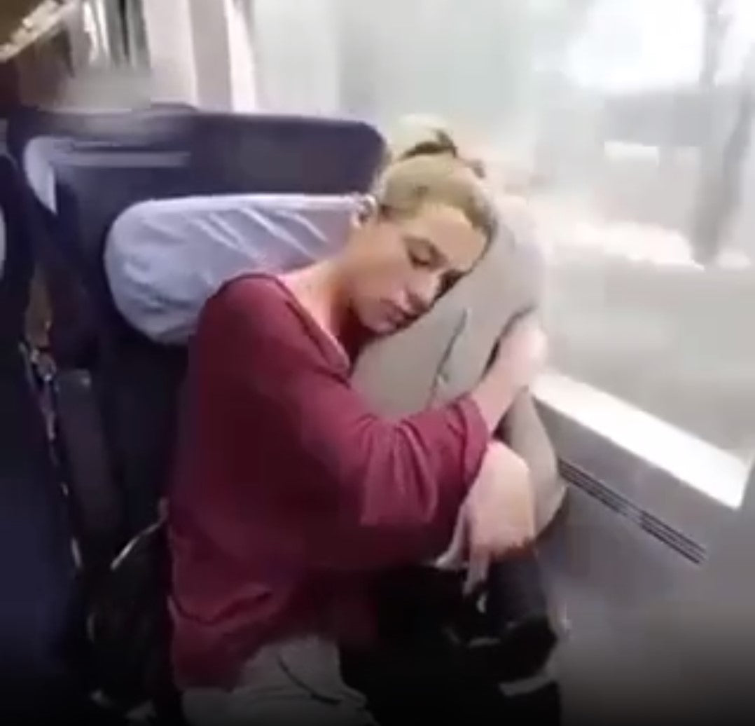 Inflatable Travel Pillow Air Cushion for Sleeping in the Airplane/Car