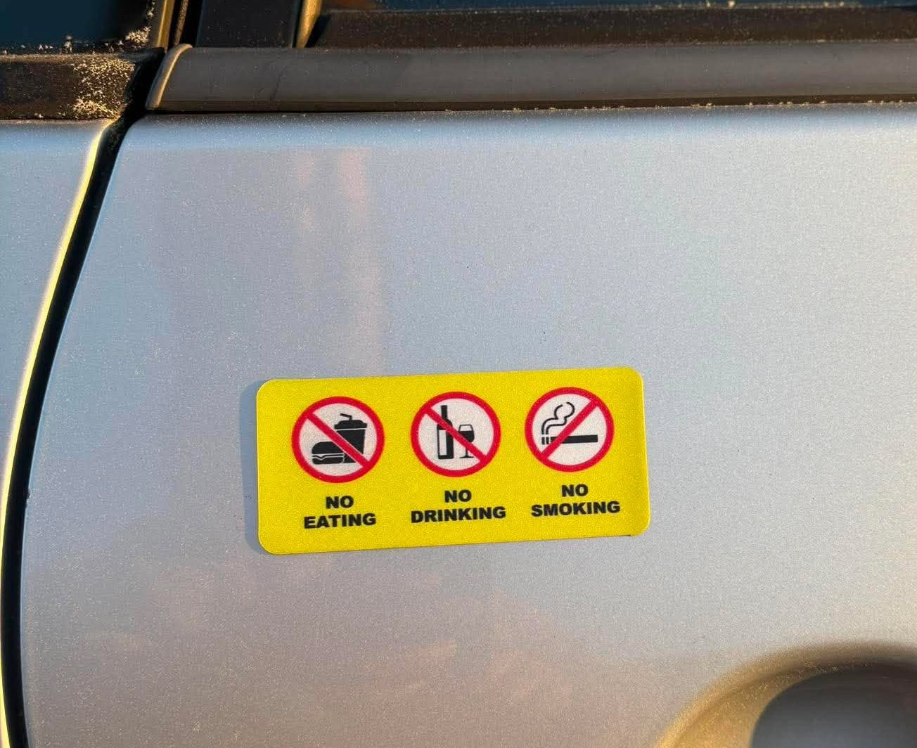 1 pair UV proof No Eating/No Drinking/No Smoking Warning Sign Magnetic Stickers for Rideshare/Taxi